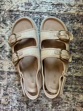 MI.IM sandals